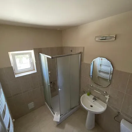 Paltinis Otel Hunedoara